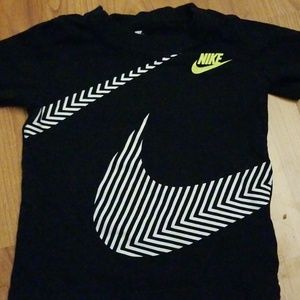 Black Nike tshirt